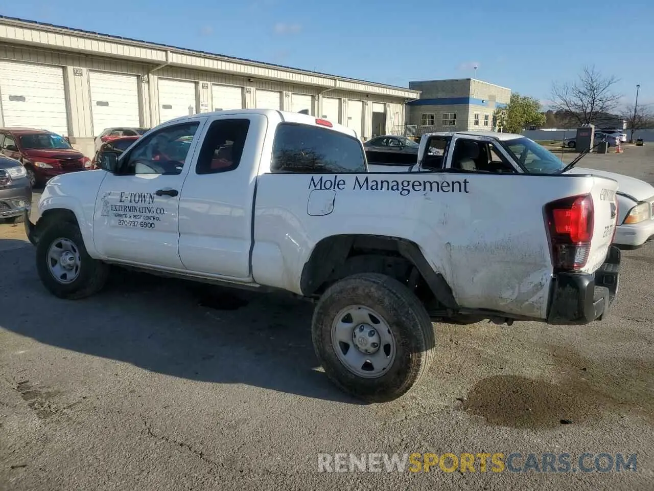 2 fotografías del automóvil dañado 5TFRX5GN0KX147706 TOYOTA TACOMA 2019