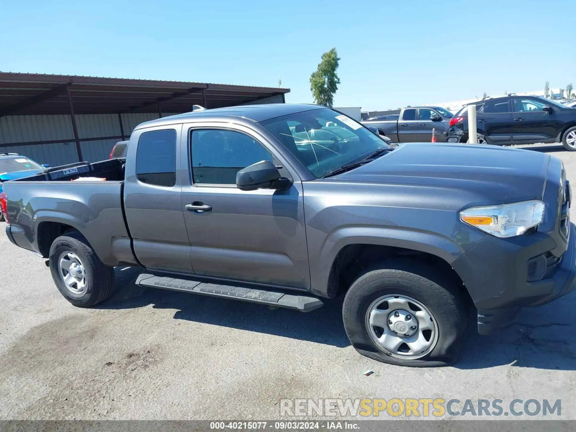 12 fotografías del automóvil dañado 5TFRX5GN0KX155238 TOYOTA TACOMA 2019