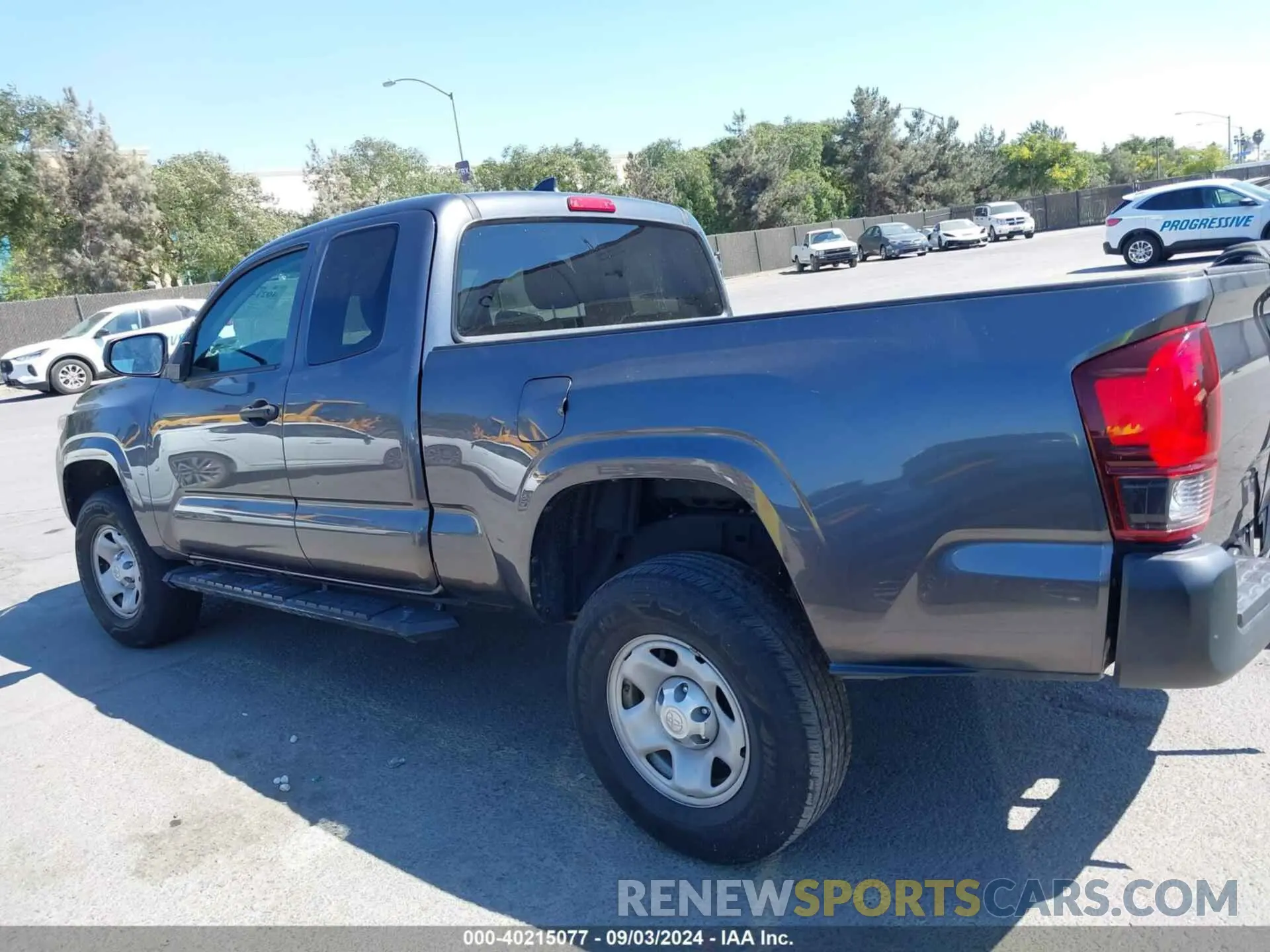 13 fotografías del automóvil dañado 5TFRX5GN0KX155238 TOYOTA TACOMA 2019