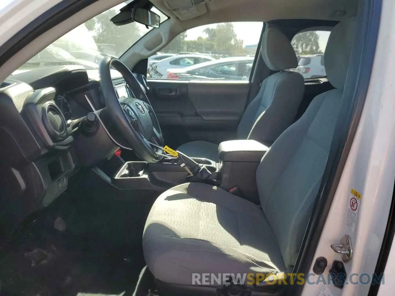 7 fotografías del automóvil dañado 5TFRX5GN0KX164943 TOYOTA TACOMA 2019