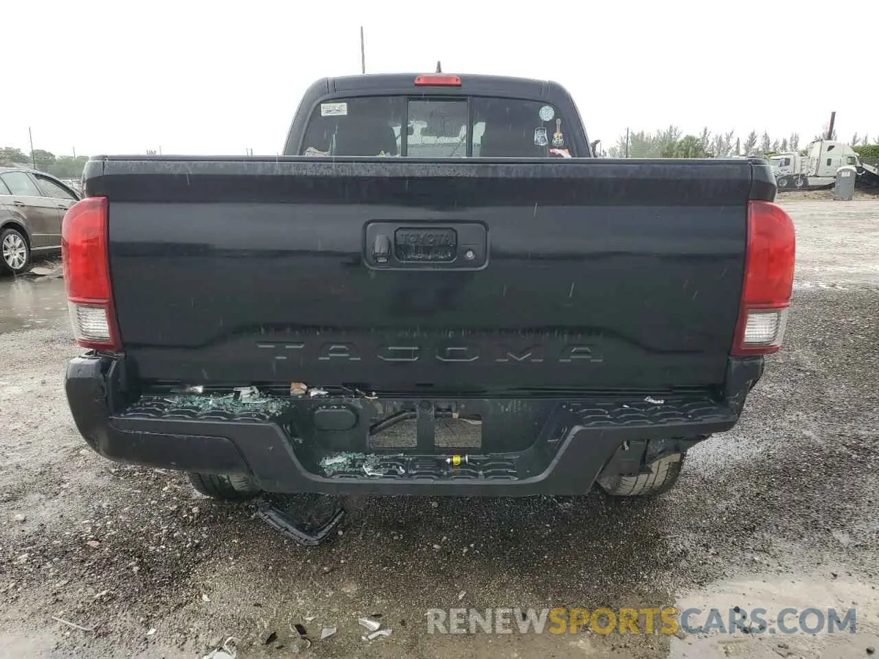 6 fotografías del automóvil dañado 5TFRX5GN1KX135550 TOYOTA TACOMA 2019