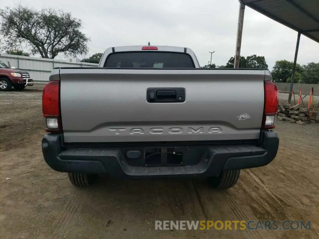 6 fotografías del automóvil dañado 5TFRX5GN1KX147679 TOYOTA TACOMA 2019