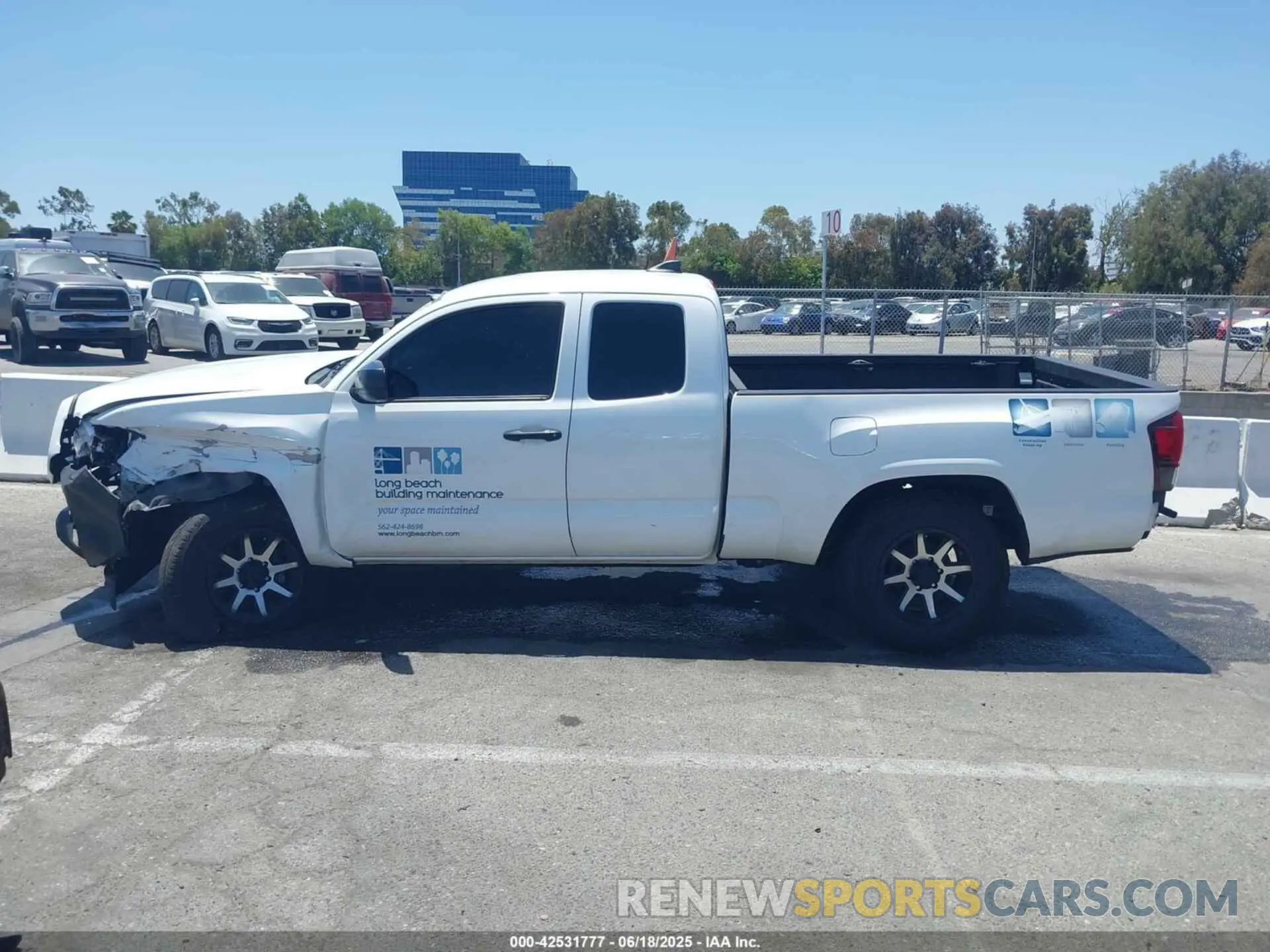 14 fotografías del automóvil dañado 5TFRX5GN1KX149562 TOYOTA TACOMA 2019