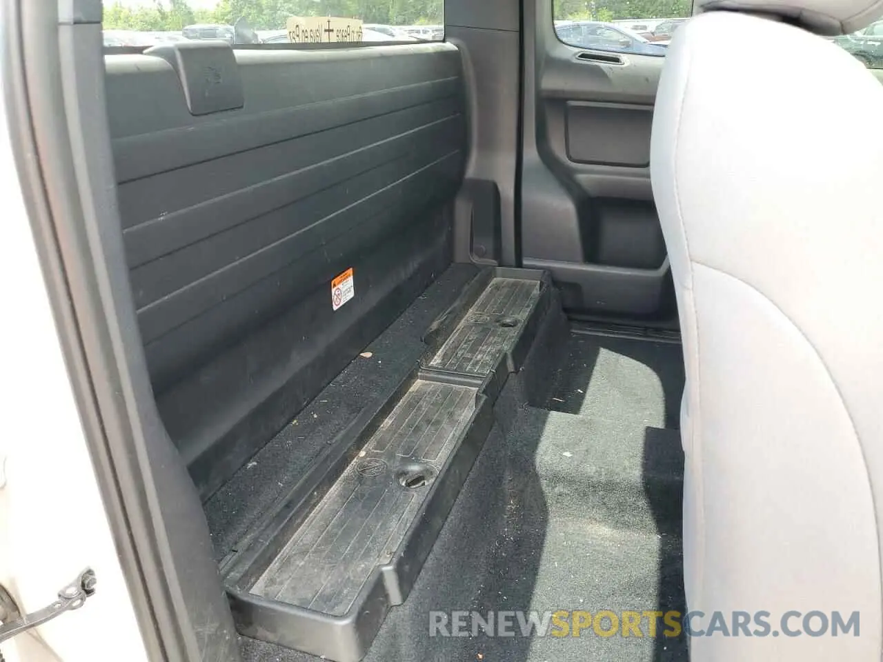 6 fotografías del automóvil dañado 5TFRX5GN1KX158617 TOYOTA TACOMA 2019