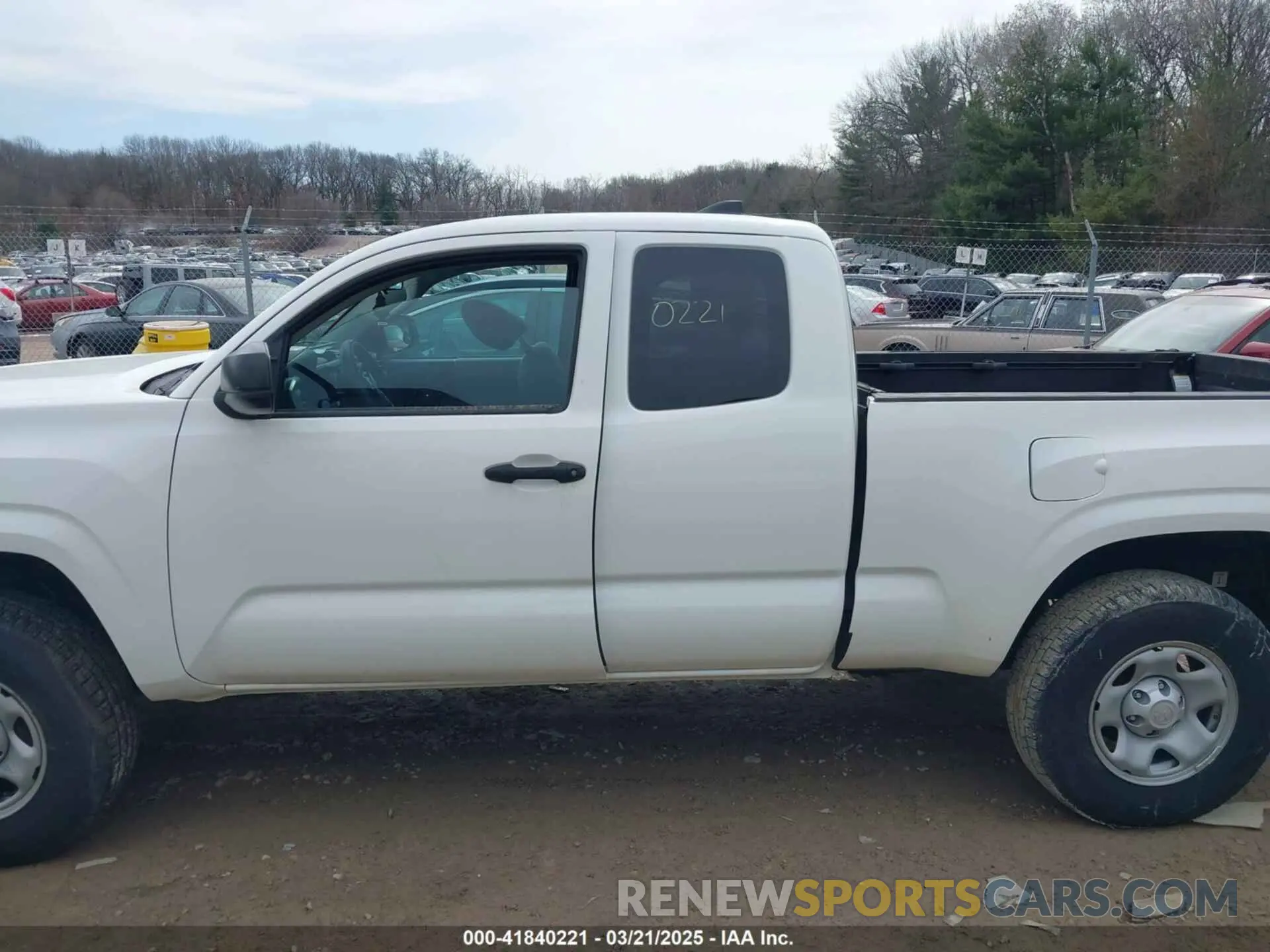 14 fotografías del automóvil dañado 5TFRX5GN1KX162876 TOYOTA TACOMA 2019