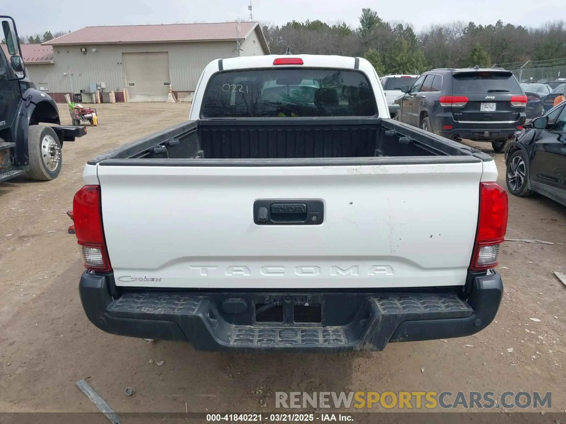 16 fotografías del automóvil dañado 5TFRX5GN1KX162876 TOYOTA TACOMA 2019