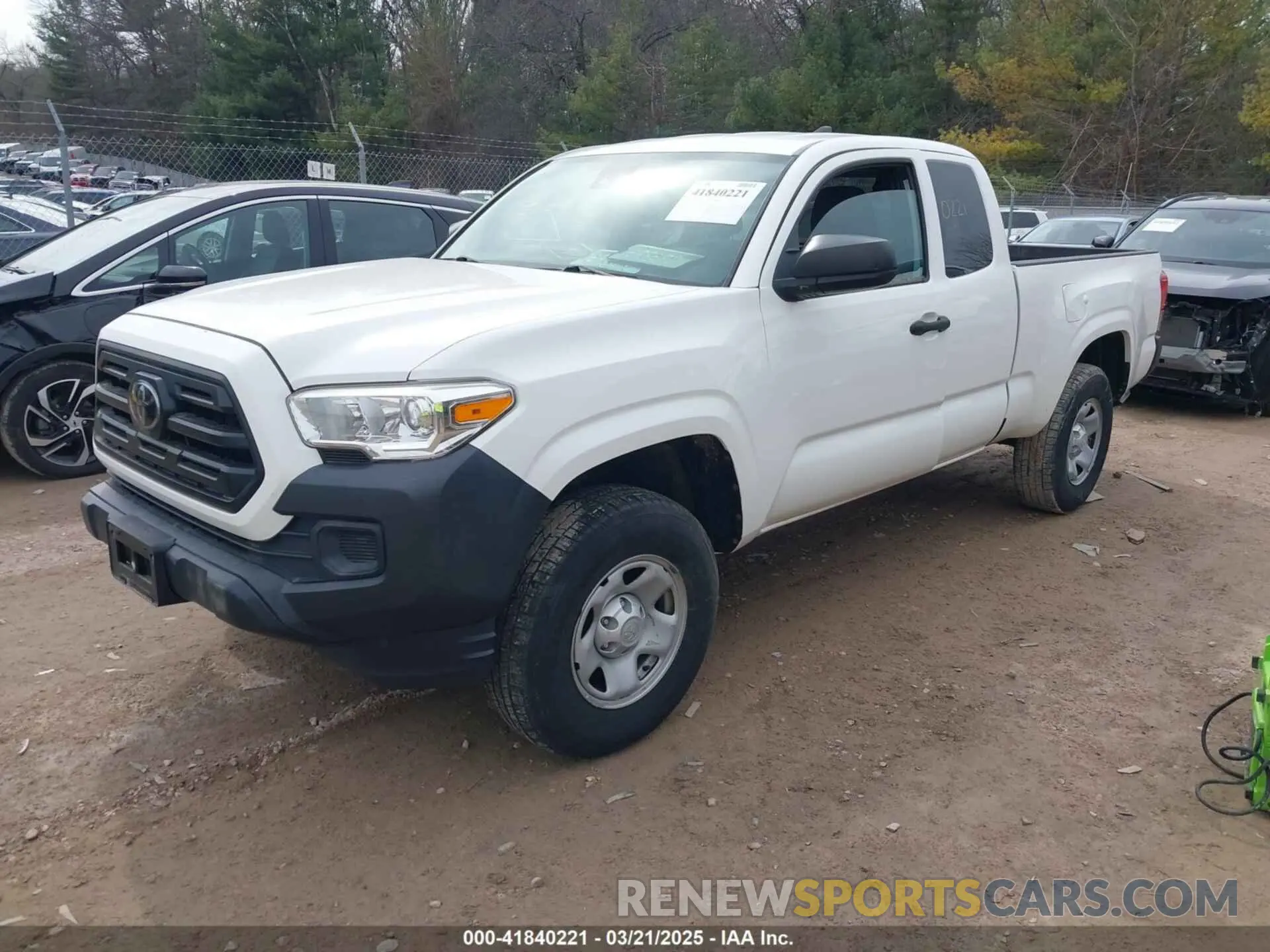 2 fotografías del automóvil dañado 5TFRX5GN1KX162876 TOYOTA TACOMA 2019