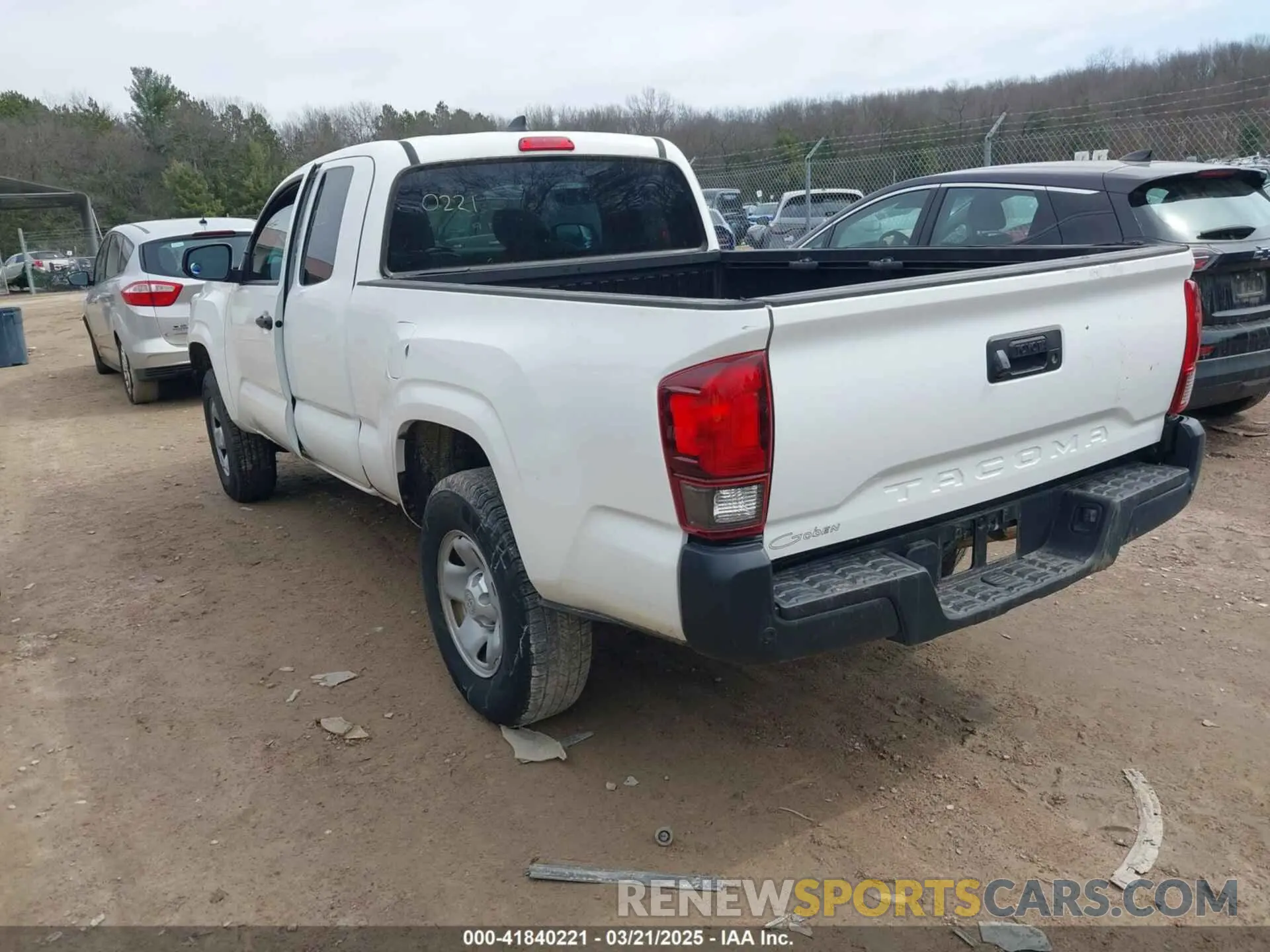 3 fotografías del automóvil dañado 5TFRX5GN1KX162876 TOYOTA TACOMA 2019