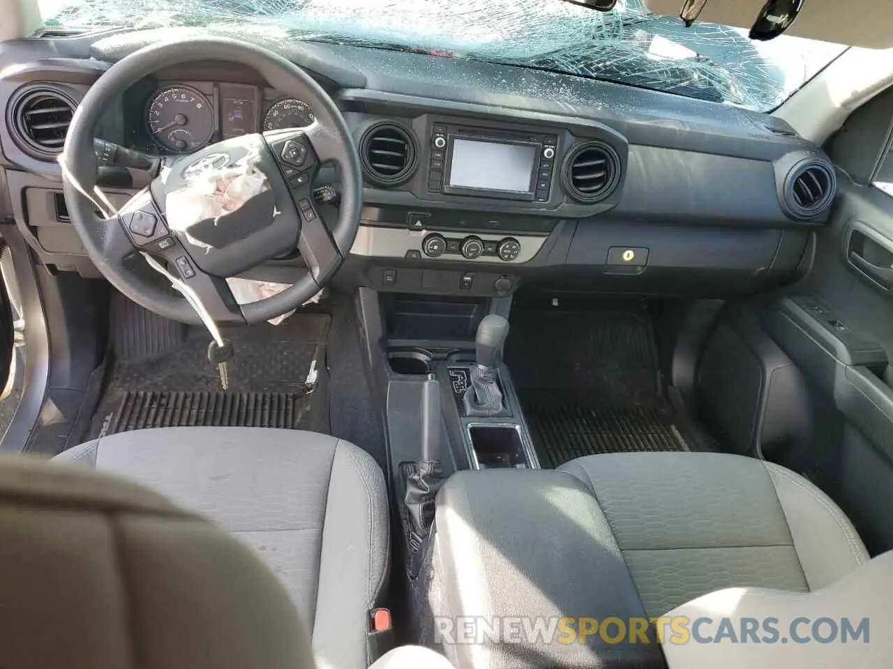 8 fotografías del automóvil dañado 5TFRX5GN2KX138201 TOYOTA TACOMA 2019