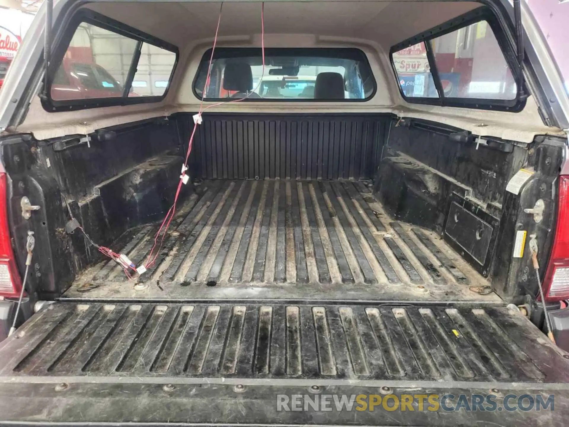 3 fotografías del automóvil dañado 5TFRX5GN3KX132827 TOYOTA TACOMA 2019
