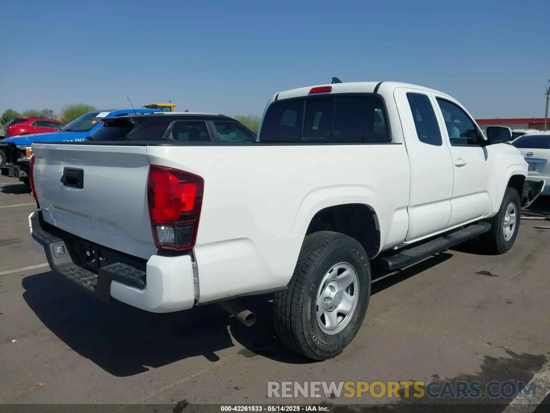 4 fotografías del automóvil dañado 5TFRX5GN3KX139213 TOYOTA TACOMA 2019