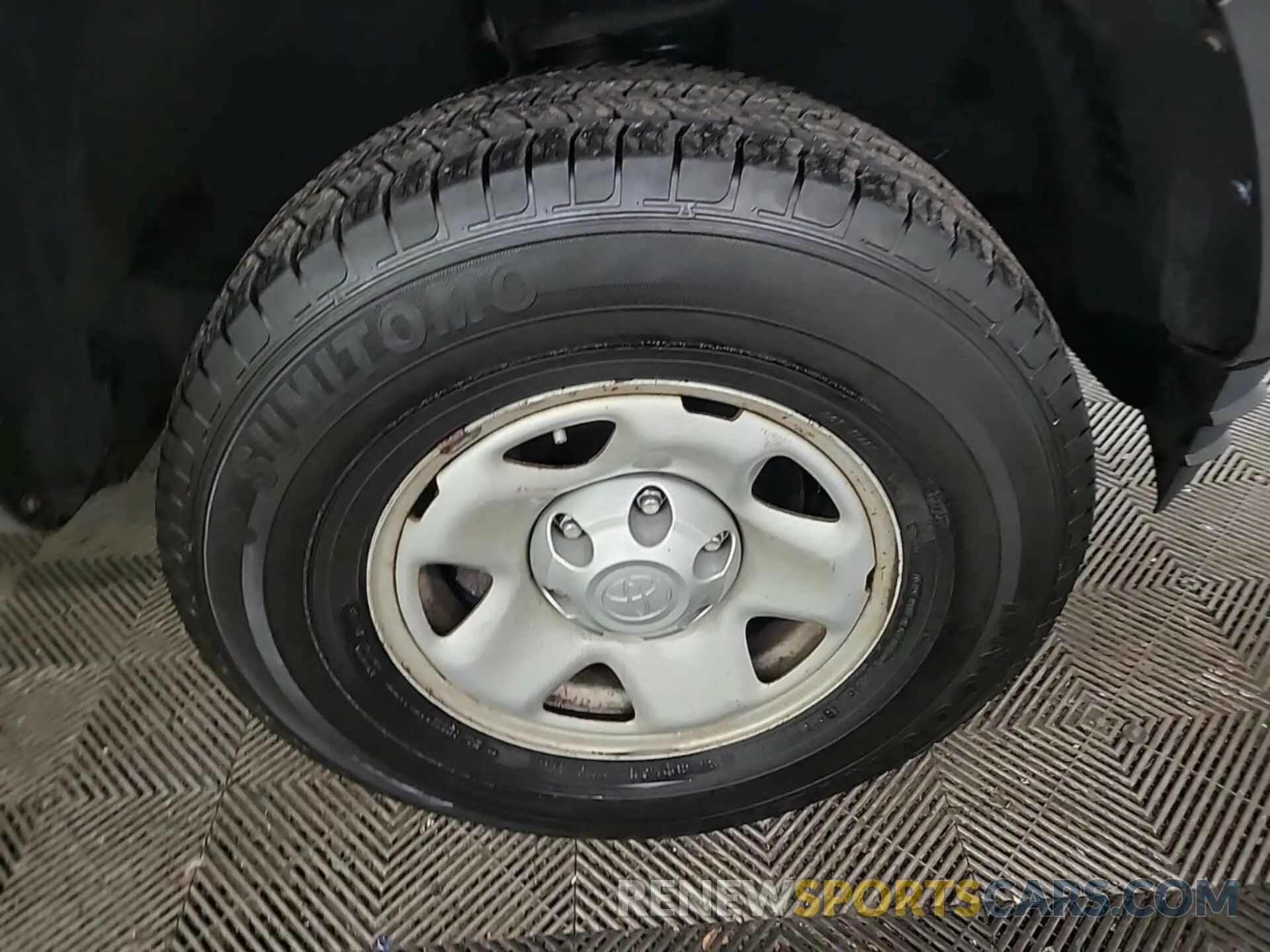 29 fotografías del automóvil dañado 5TFRX5GN3KX149594 TOYOTA TACOMA 2019