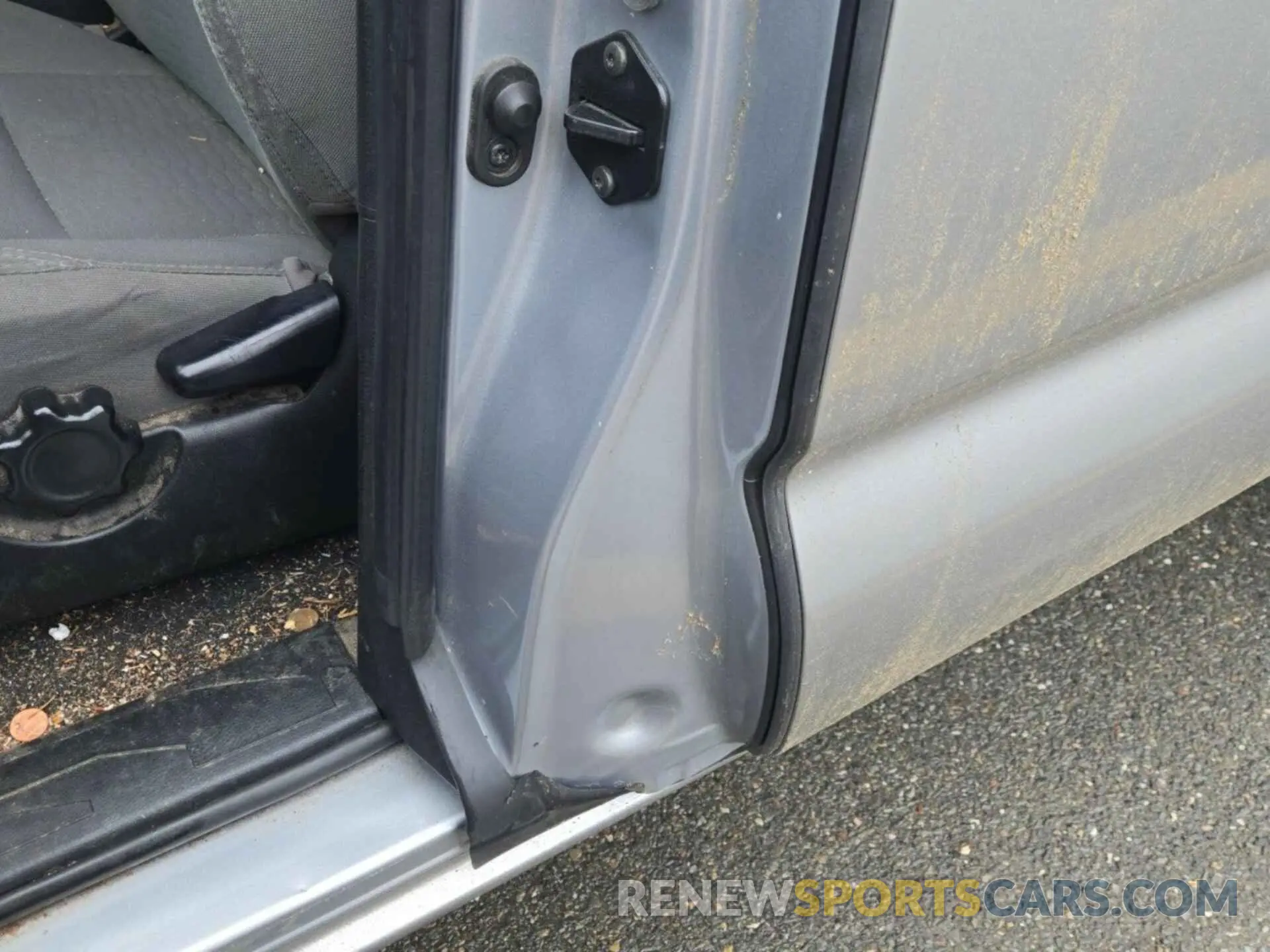 9 fotografías del automóvil dañado 5TFRX5GN3KX149594 TOYOTA TACOMA 2019