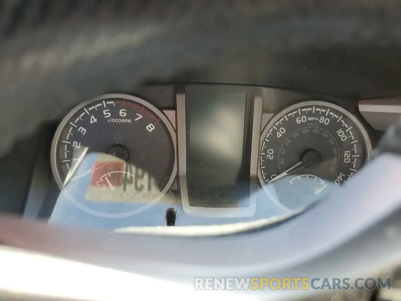 9 fotografías del automóvil dañado 5TFRX5GN4KX135753 TOYOTA TACOMA 2019