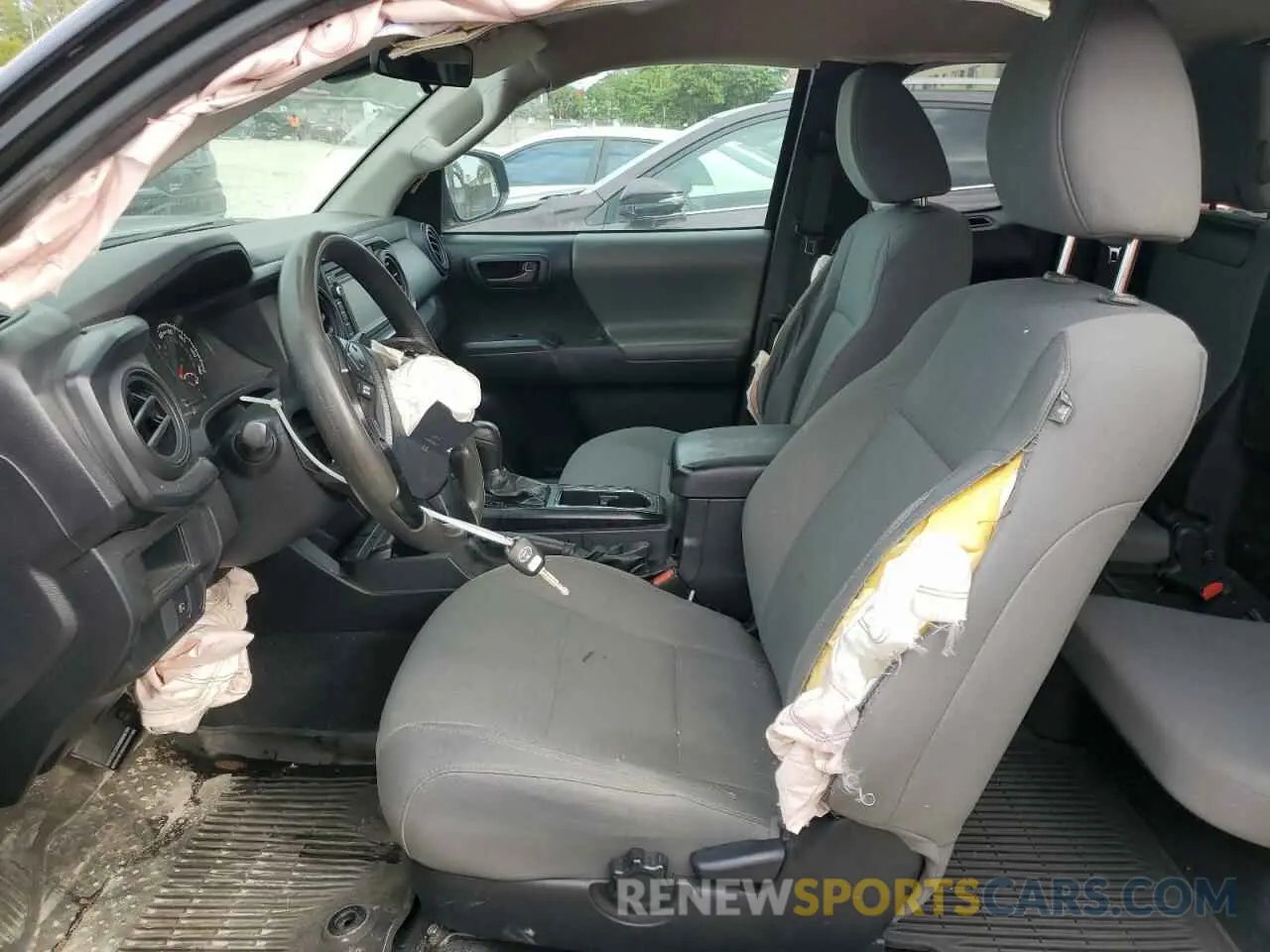 7 fotografías del automóvil dañado 5TFRX5GN4KX147045 TOYOTA TACOMA 2019