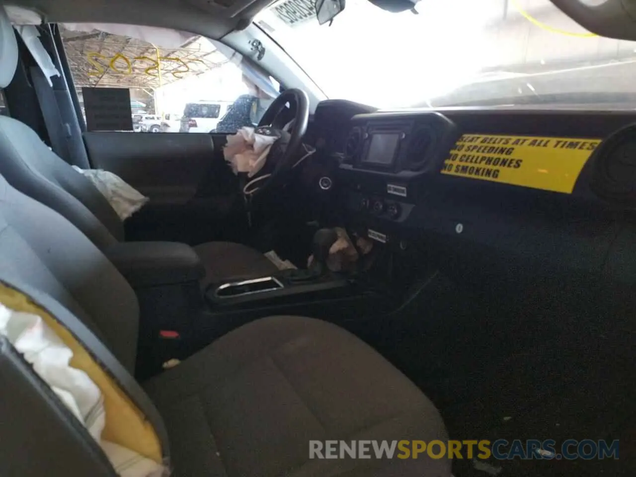 5 fotografías del automóvil dañado 5TFRX5GN5KX145496 TOYOTA TACOMA 2019