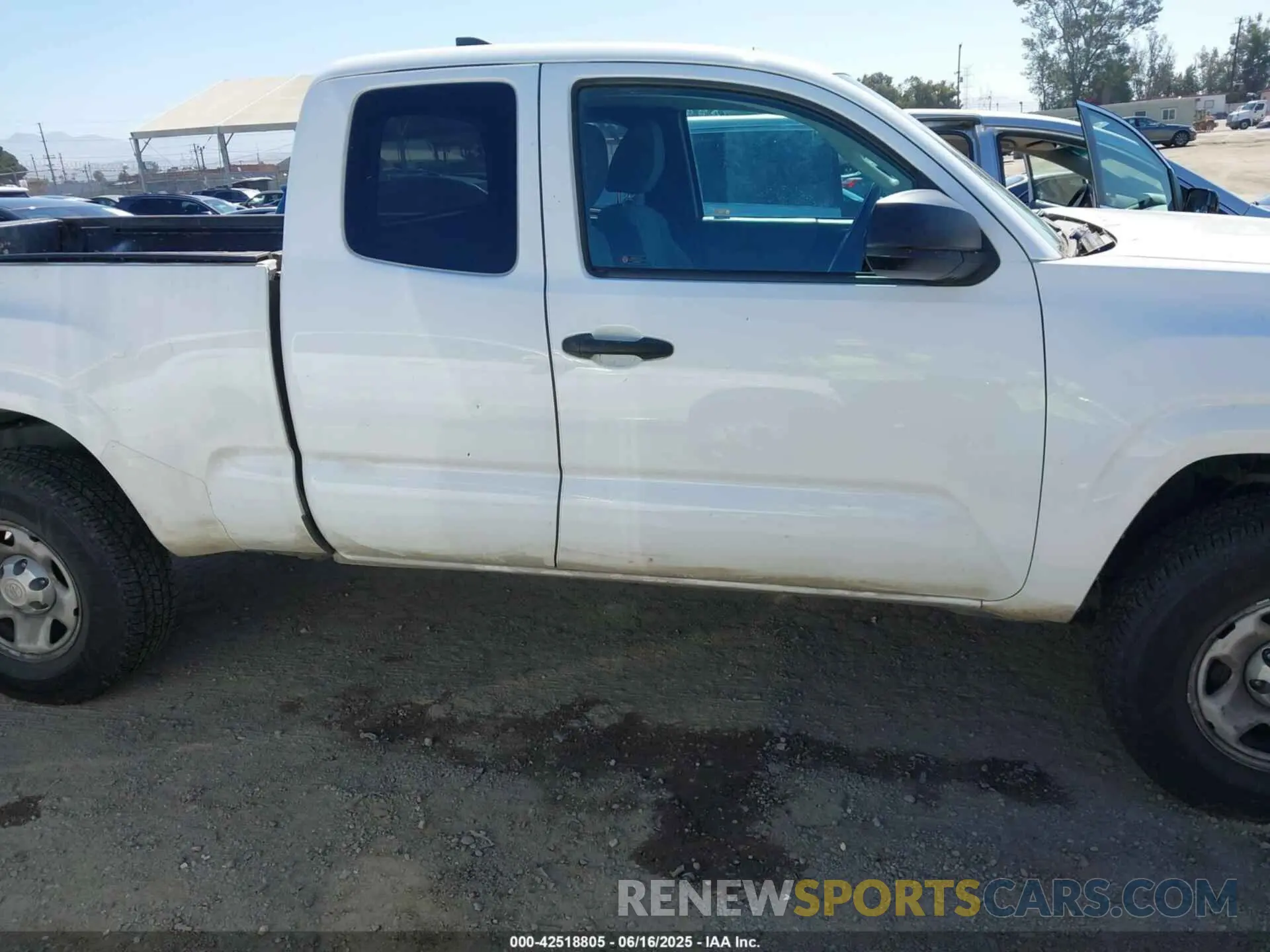 13 fotografías del automóvil dañado 5TFRX5GN5KX149810 TOYOTA TACOMA 2019