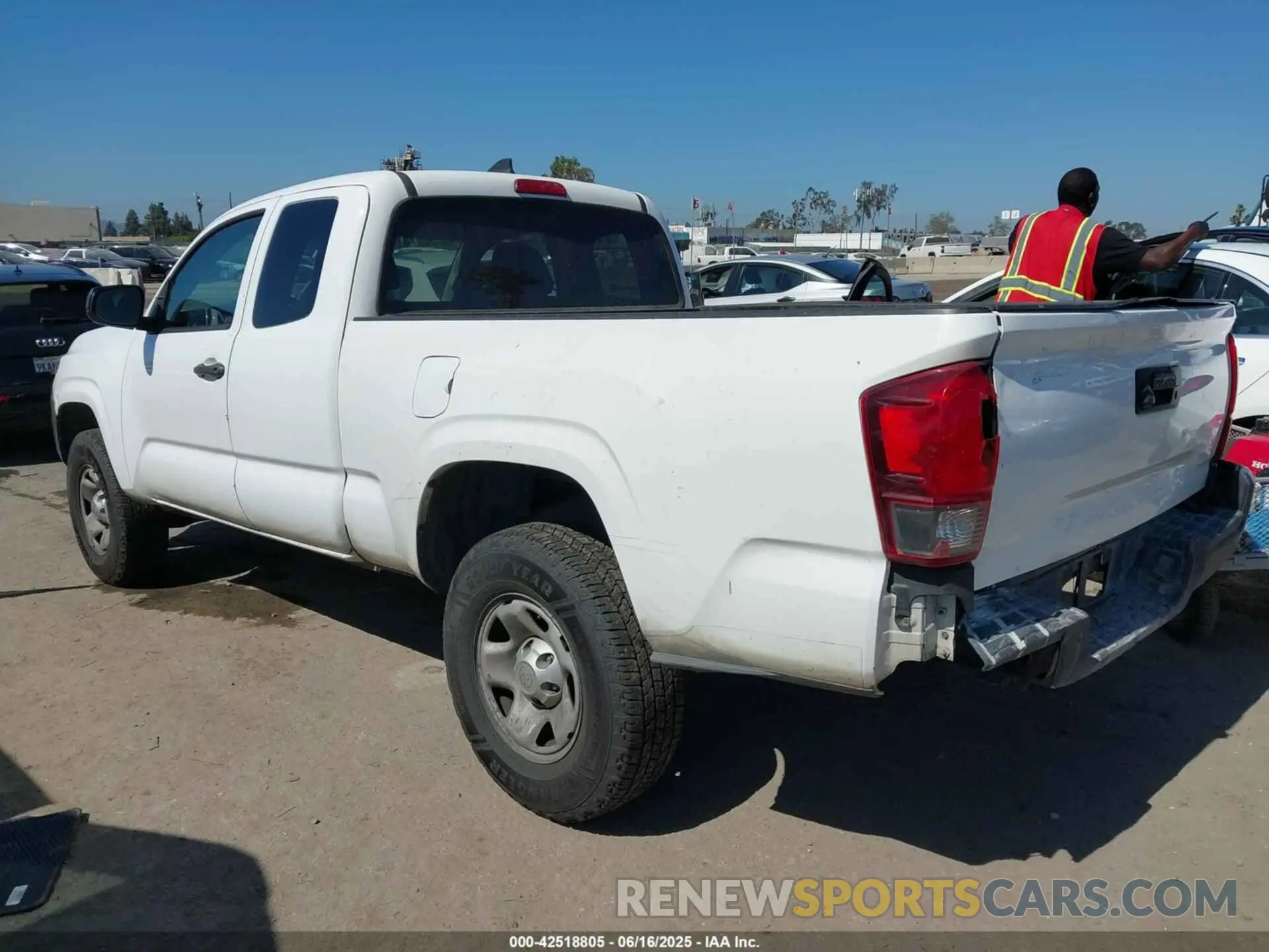 3 fotografías del automóvil dañado 5TFRX5GN5KX149810 TOYOTA TACOMA 2019