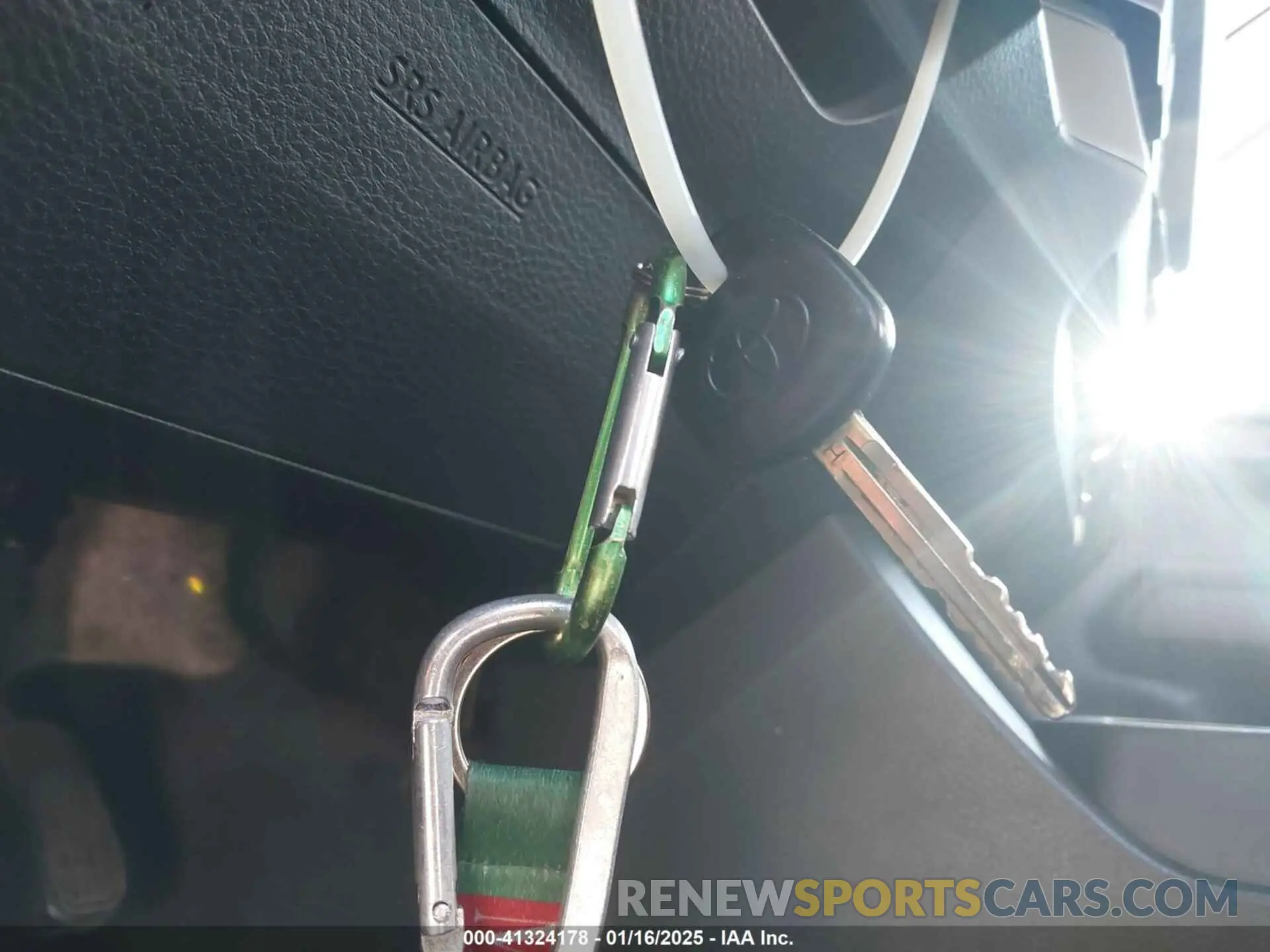 11 fotografías del automóvil dañado 5TFRX5GN5KX165067 TOYOTA TACOMA 2019