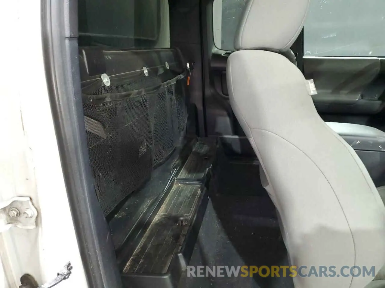10 fotografías del automóvil dañado 5TFRX5GN6KX145720 TOYOTA TACOMA 2019