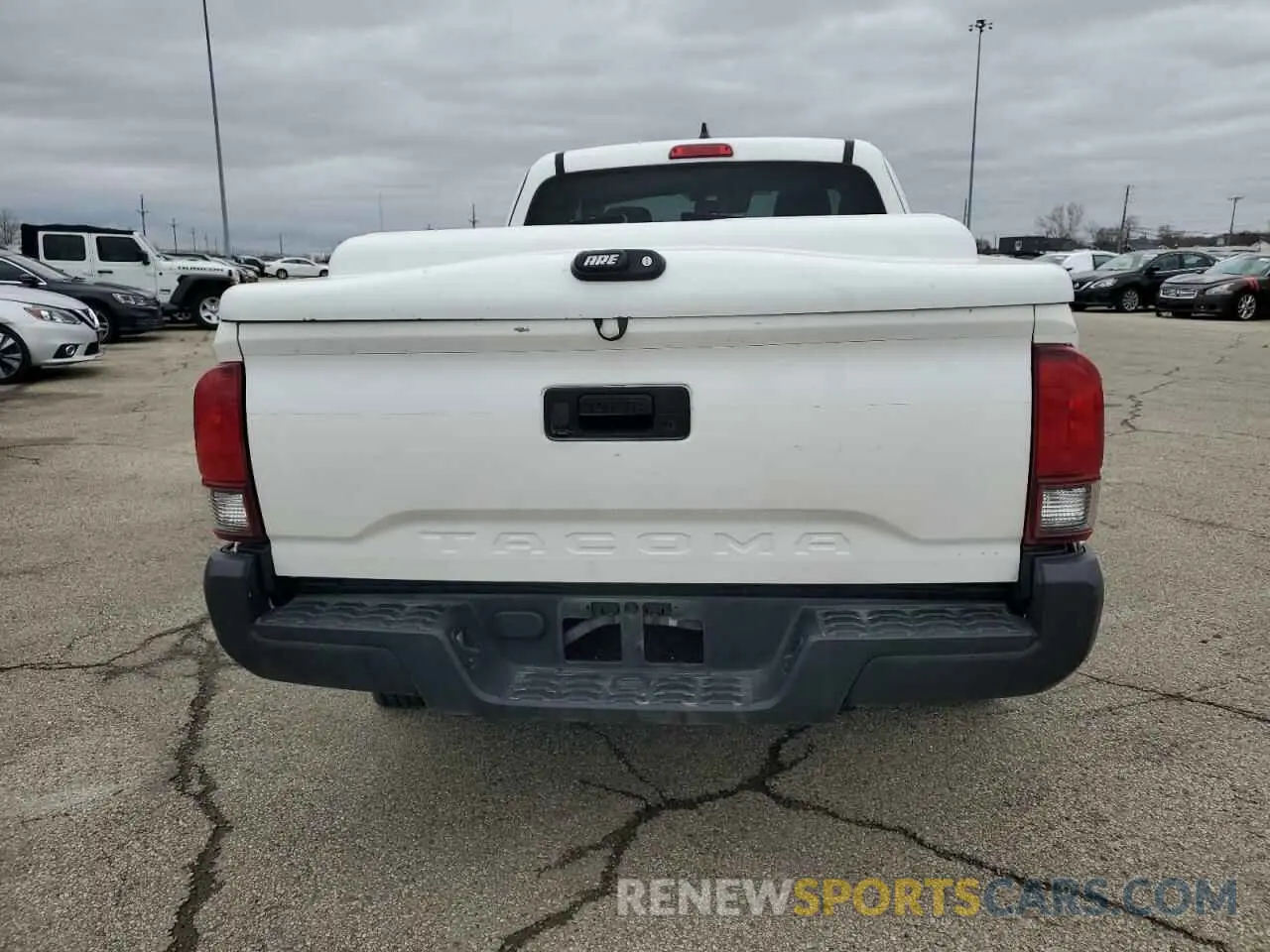 6 fotografías del automóvil dañado 5TFRX5GN6KX153817 TOYOTA TACOMA 2019
