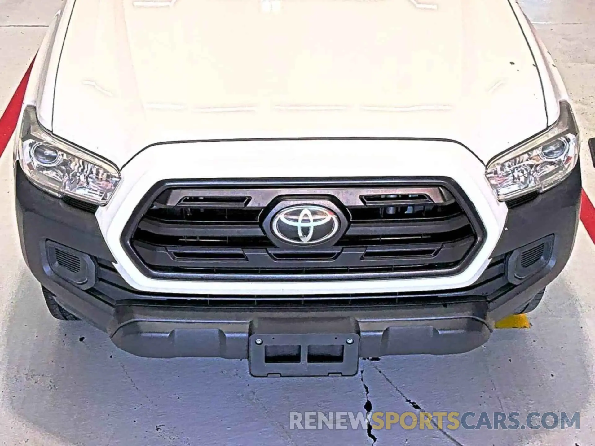 14 fotografías del automóvil dañado 5TFRX5GN6KX157088 TOYOTA TACOMA 2019