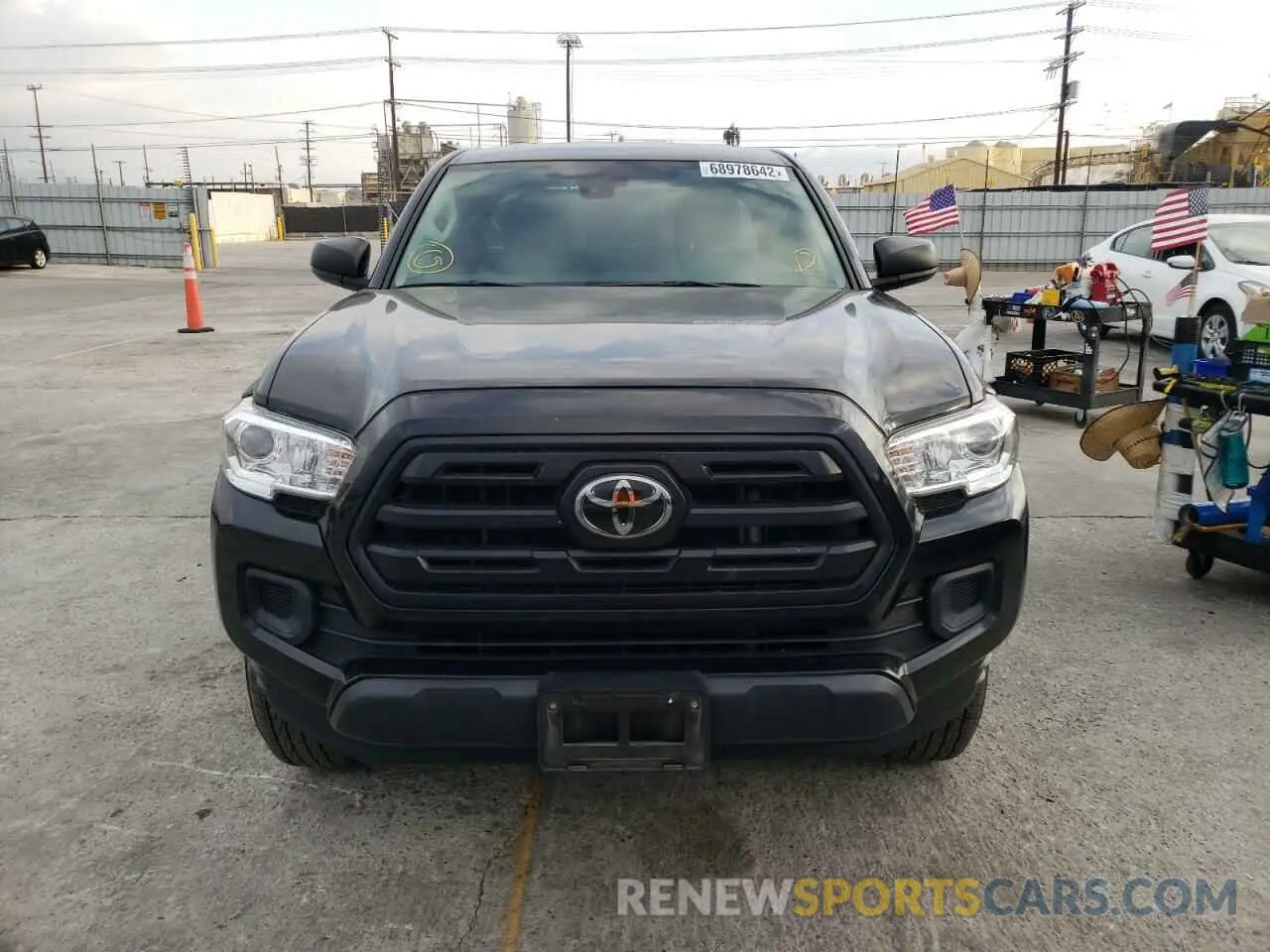 5 fotografías del automóvil dañado 5TFRX5GN6KX160086 TOYOTA TACOMA 2019