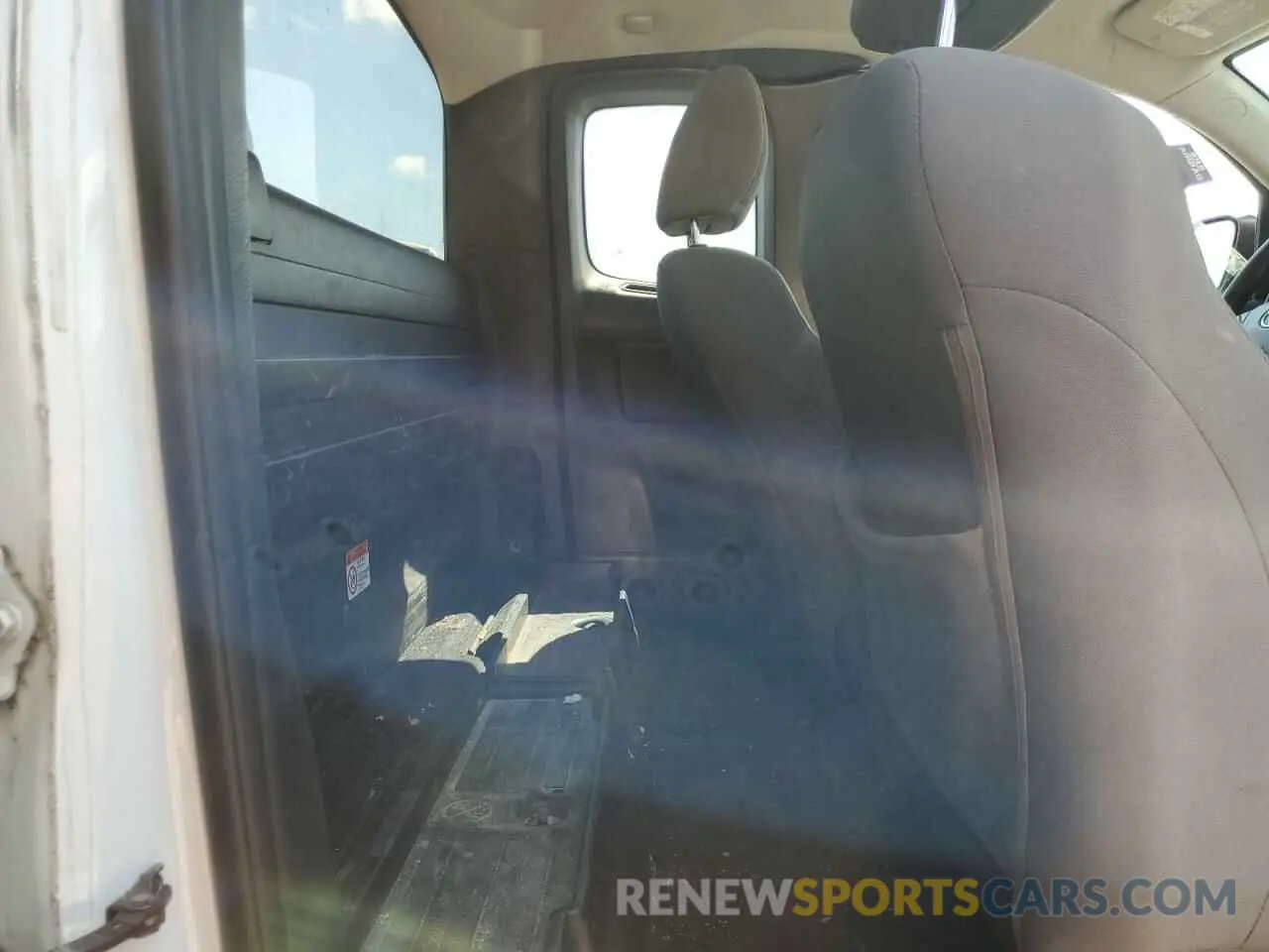 10 fotografías del automóvil dañado 5TFRX5GN7KX139294 TOYOTA TACOMA 2019
