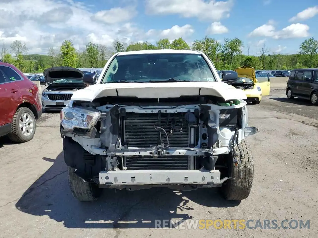 5 fotografías del automóvil dañado 5TFRX5GN7KX139294 TOYOTA TACOMA 2019