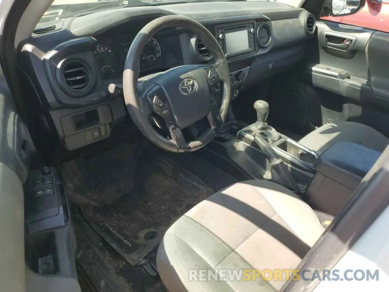 8 fotografías del automóvil dañado 5TFRX5GN7KX139294 TOYOTA TACOMA 2019