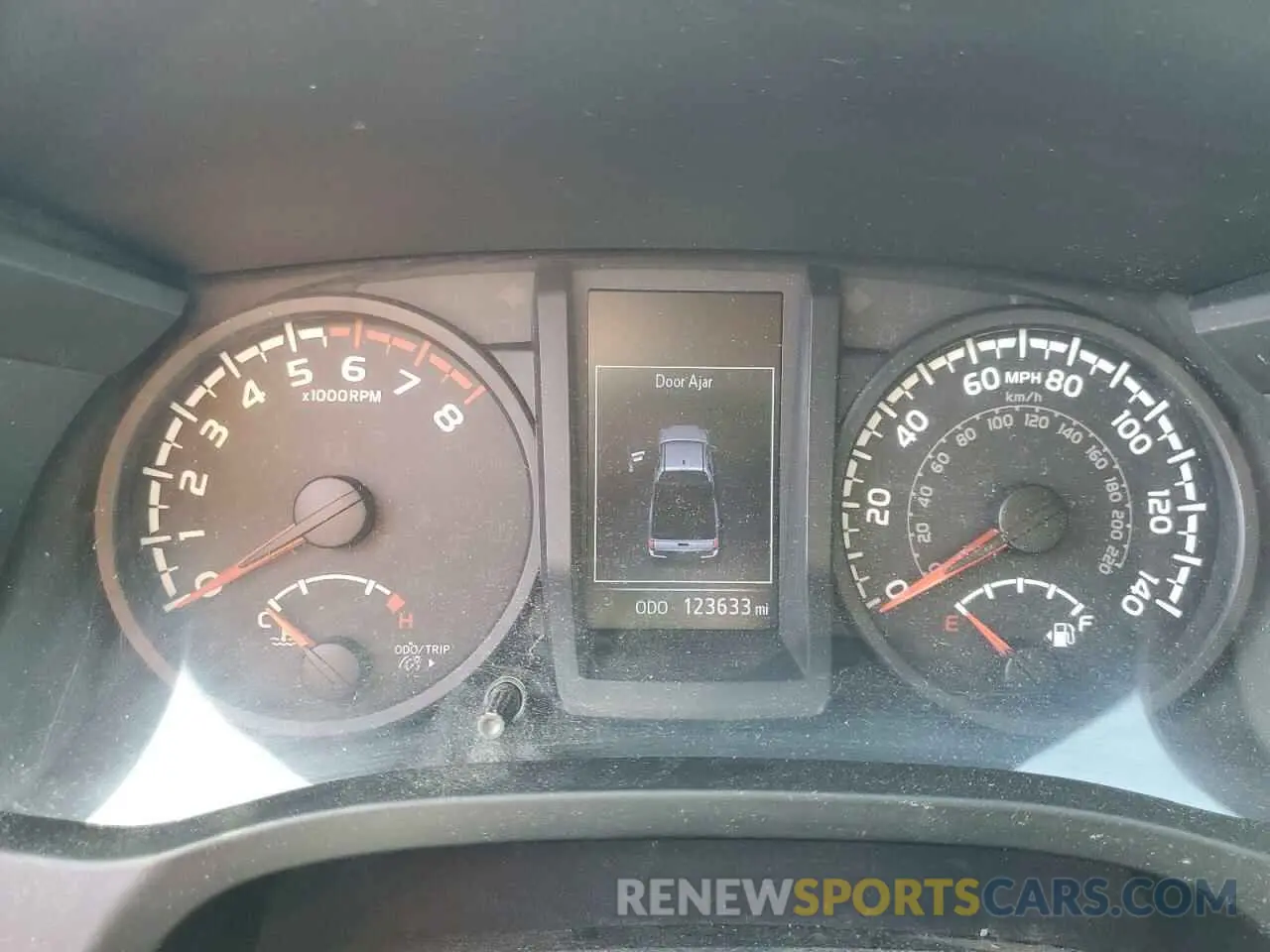 9 fotografías del automóvil dañado 5TFRX5GN7KX139294 TOYOTA TACOMA 2019