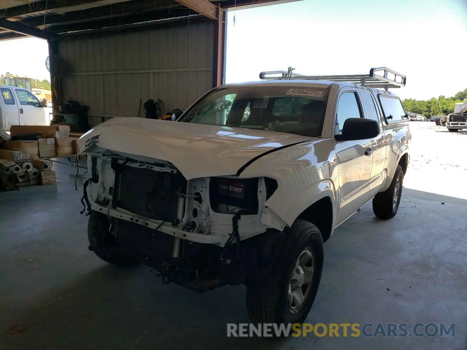 2 fotografías del automóvil dañado 5TFRX5GN7KX148142 TOYOTA TACOMA 2019