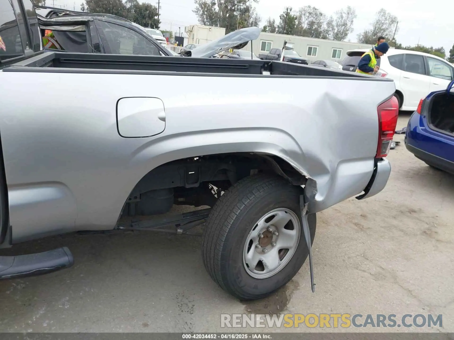 6 fotografías del automóvil dañado 5TFRX5GN8KX151700 TOYOTA TACOMA 2019