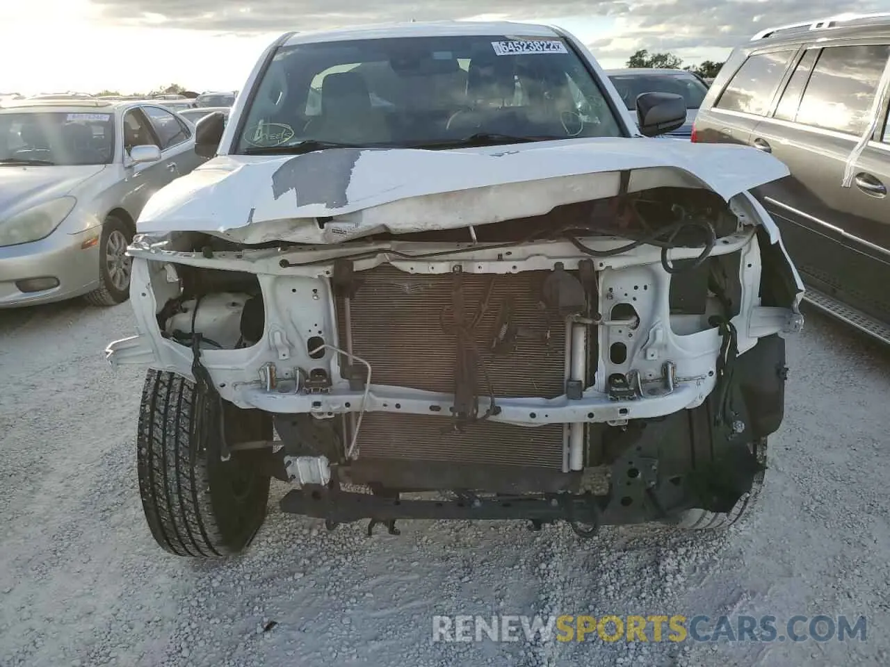 5 fotografías del automóvil dañado 5TFRX5GNXKX146238 TOYOTA TACOMA 2019