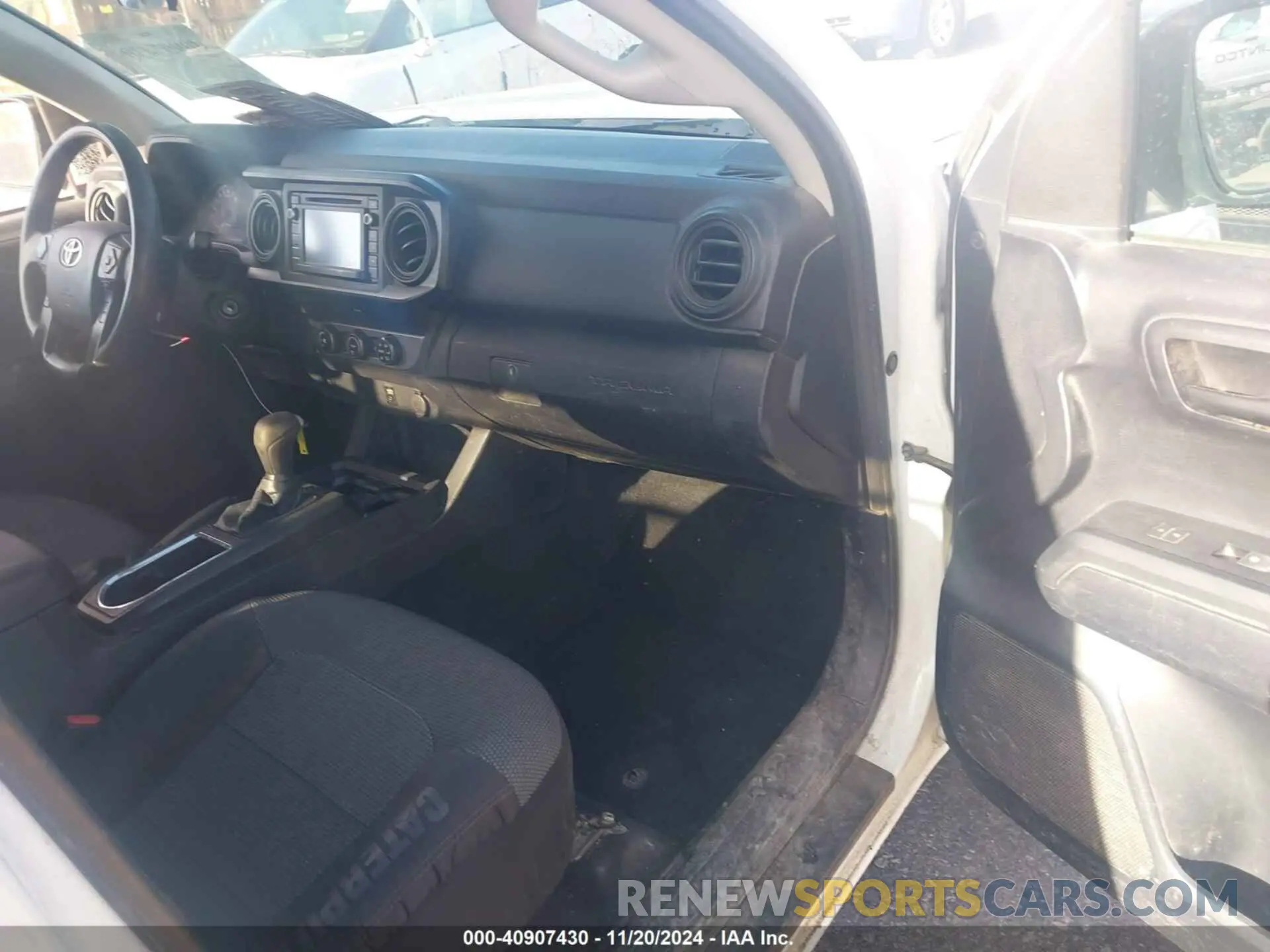 5 fotografías del automóvil dañado 5TFRX5GNXKX147793 TOYOTA TACOMA 2019