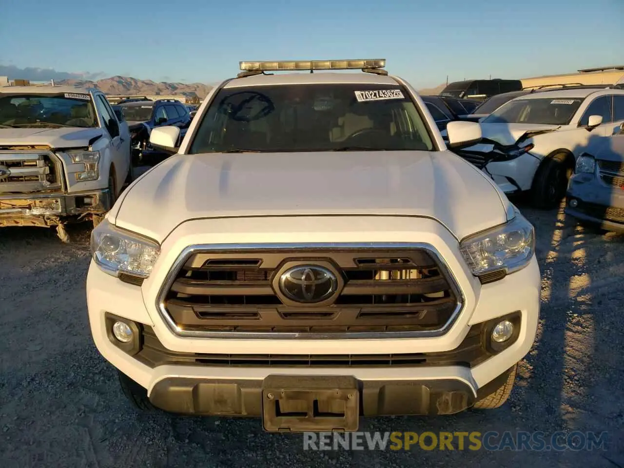 5 fotografías del automóvil dañado 5TFRX5GNXKX158504 TOYOTA TACOMA 2019