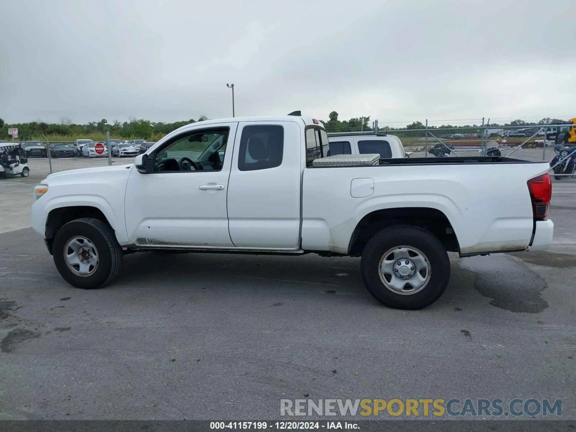 14 fotografías del automóvil dañado 5TFRZ5CN2KX084656 TOYOTA TACOMA 2019