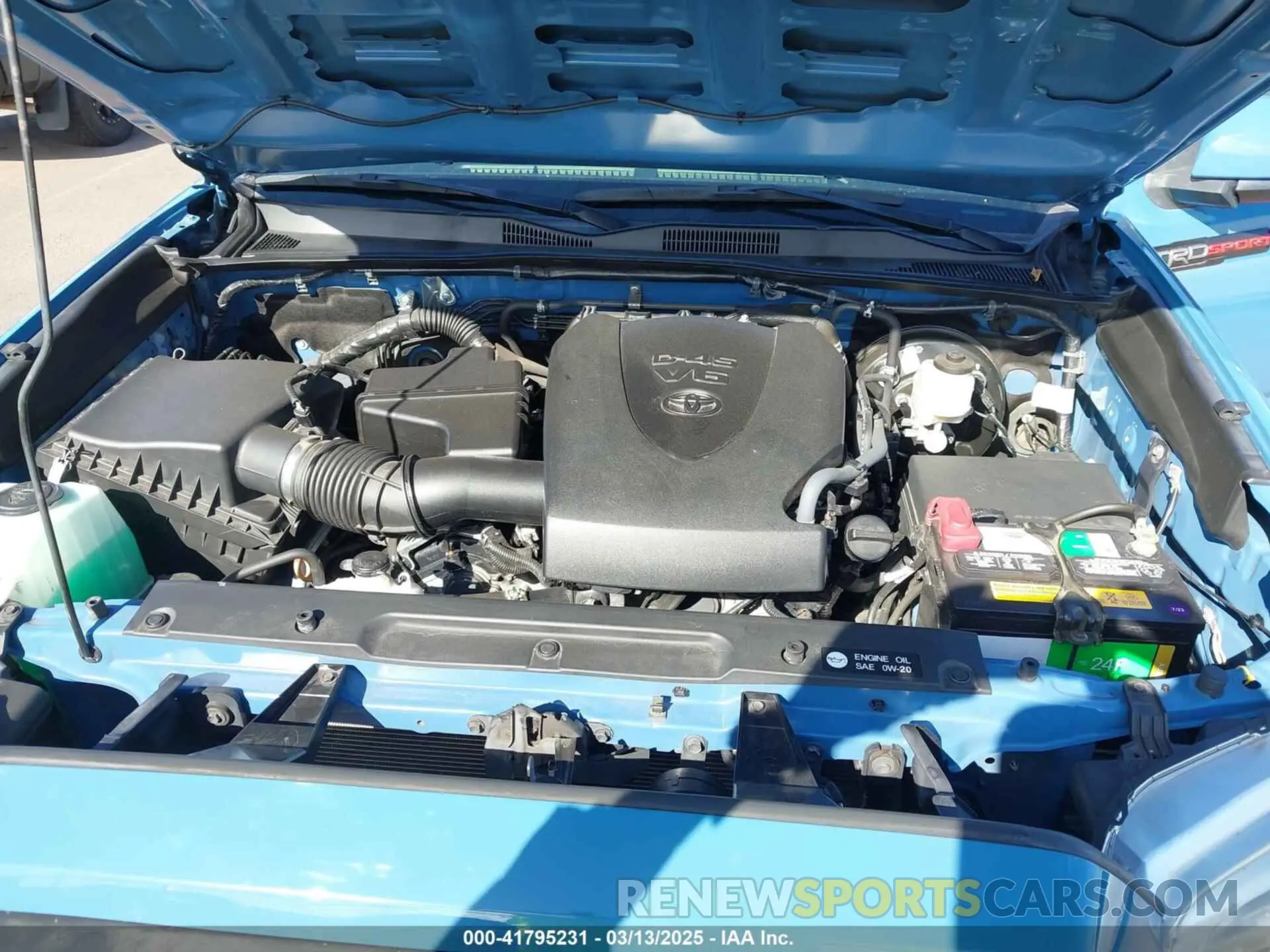10 fotografías del automóvil dañado 5TFRZ5CN4KX082052 TOYOTA TACOMA 2019