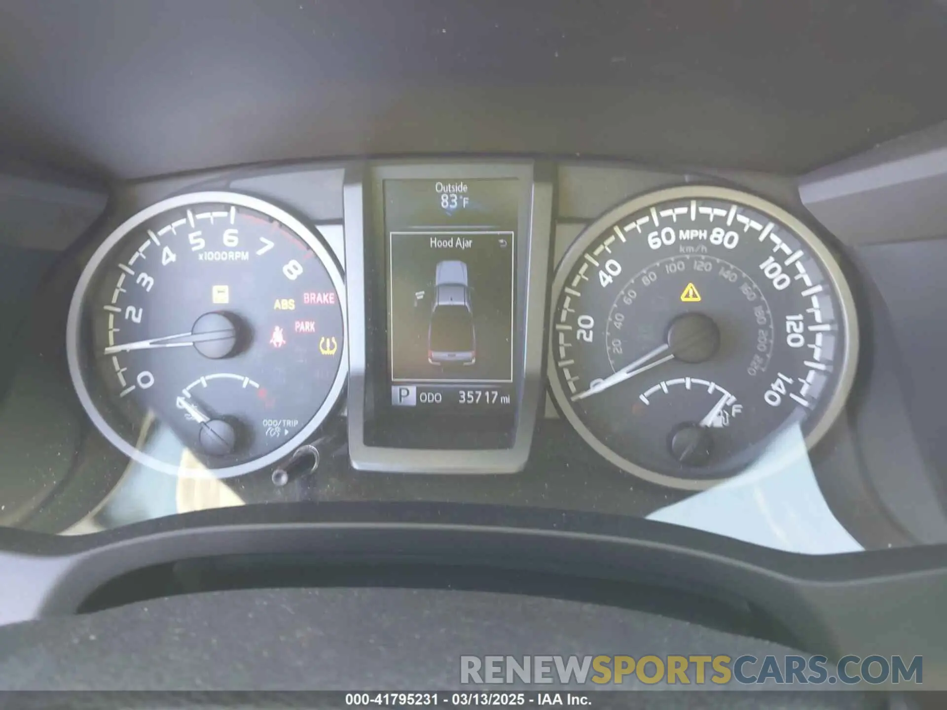 7 fotografías del automóvil dañado 5TFRZ5CN4KX082052 TOYOTA TACOMA 2019