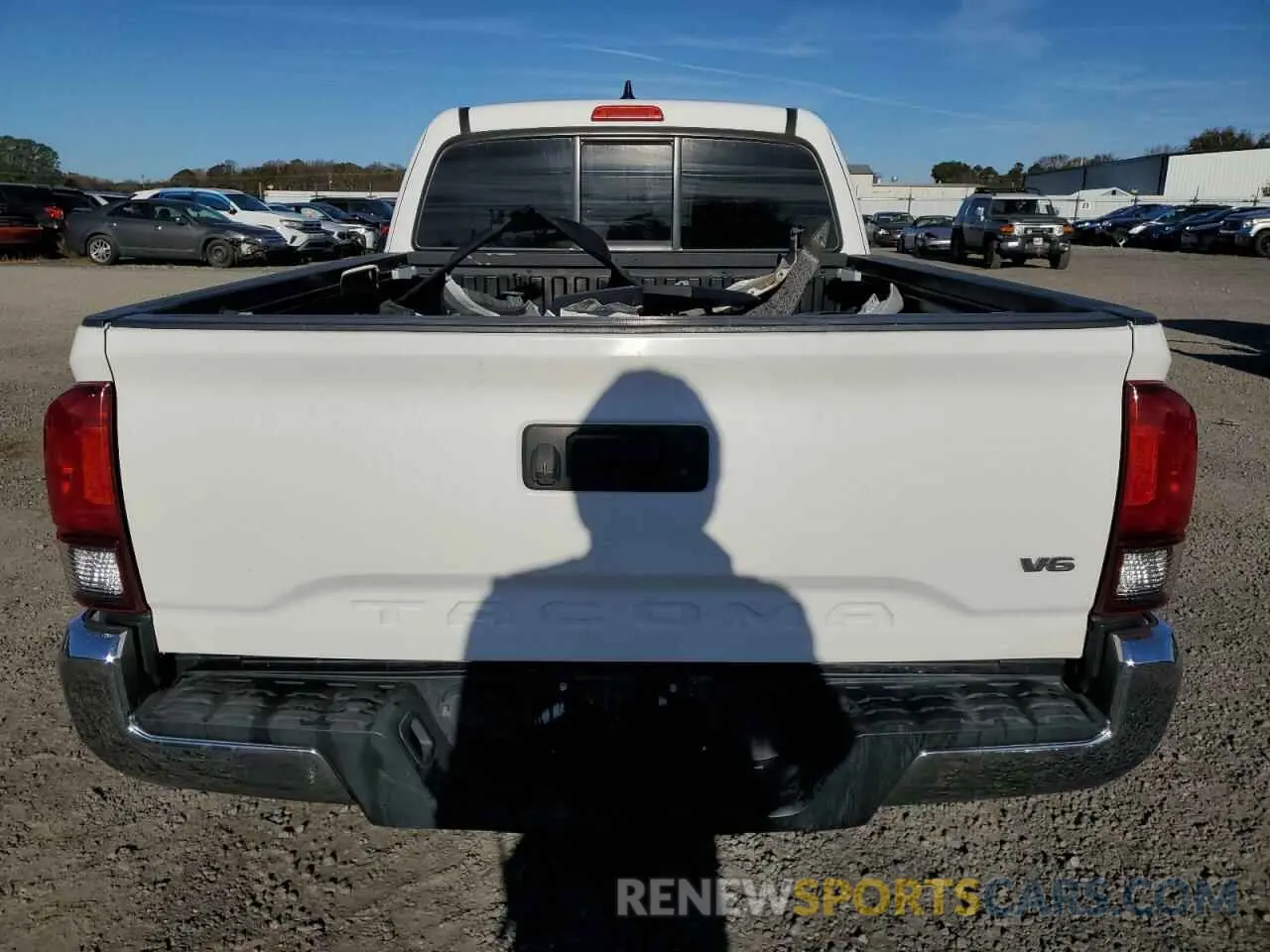 6 fotografías del automóvil dañado 5TFRZ5CN8KX072852 TOYOTA TACOMA 2019