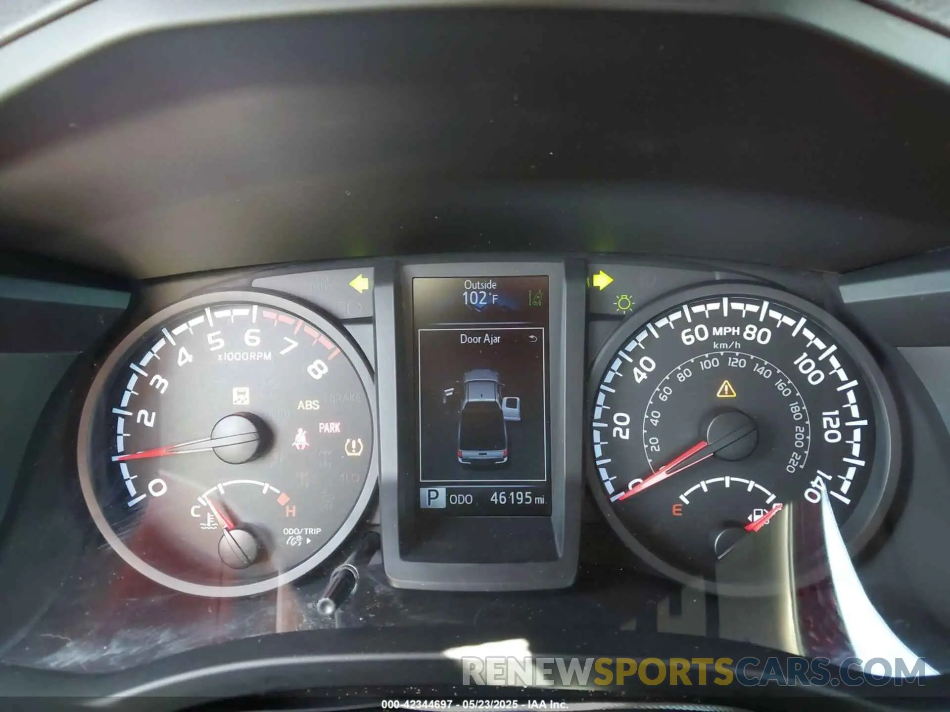 7 fotografías del automóvil dañado 5TFRZ5CN9KX081124 TOYOTA TACOMA 2019