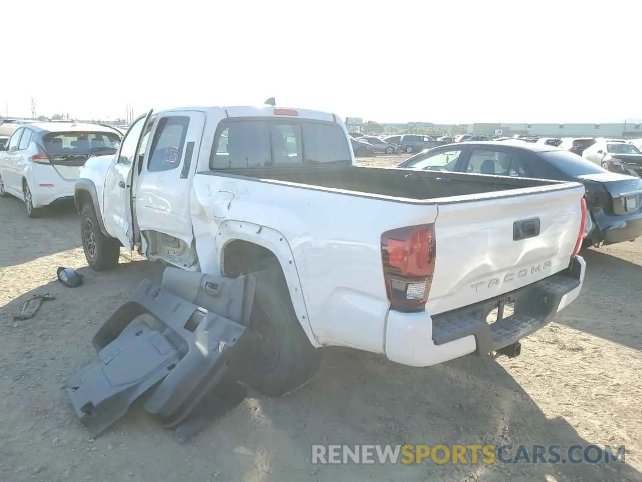 3 fotografías del automóvil dañado 5TFRZ5CN9KX081334 TOYOTA TACOMA 2019