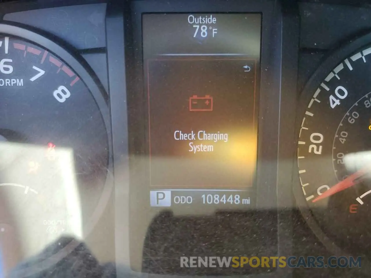 8 fotografías del automóvil dañado 5TFRZ5CN9KX081334 TOYOTA TACOMA 2019
