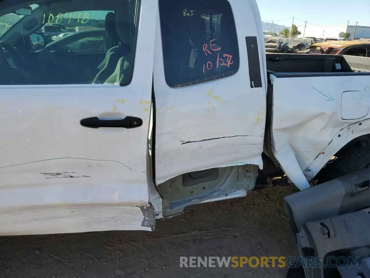 9 fotografías del automóvil dañado 5TFRZ5CN9KX081334 TOYOTA TACOMA 2019