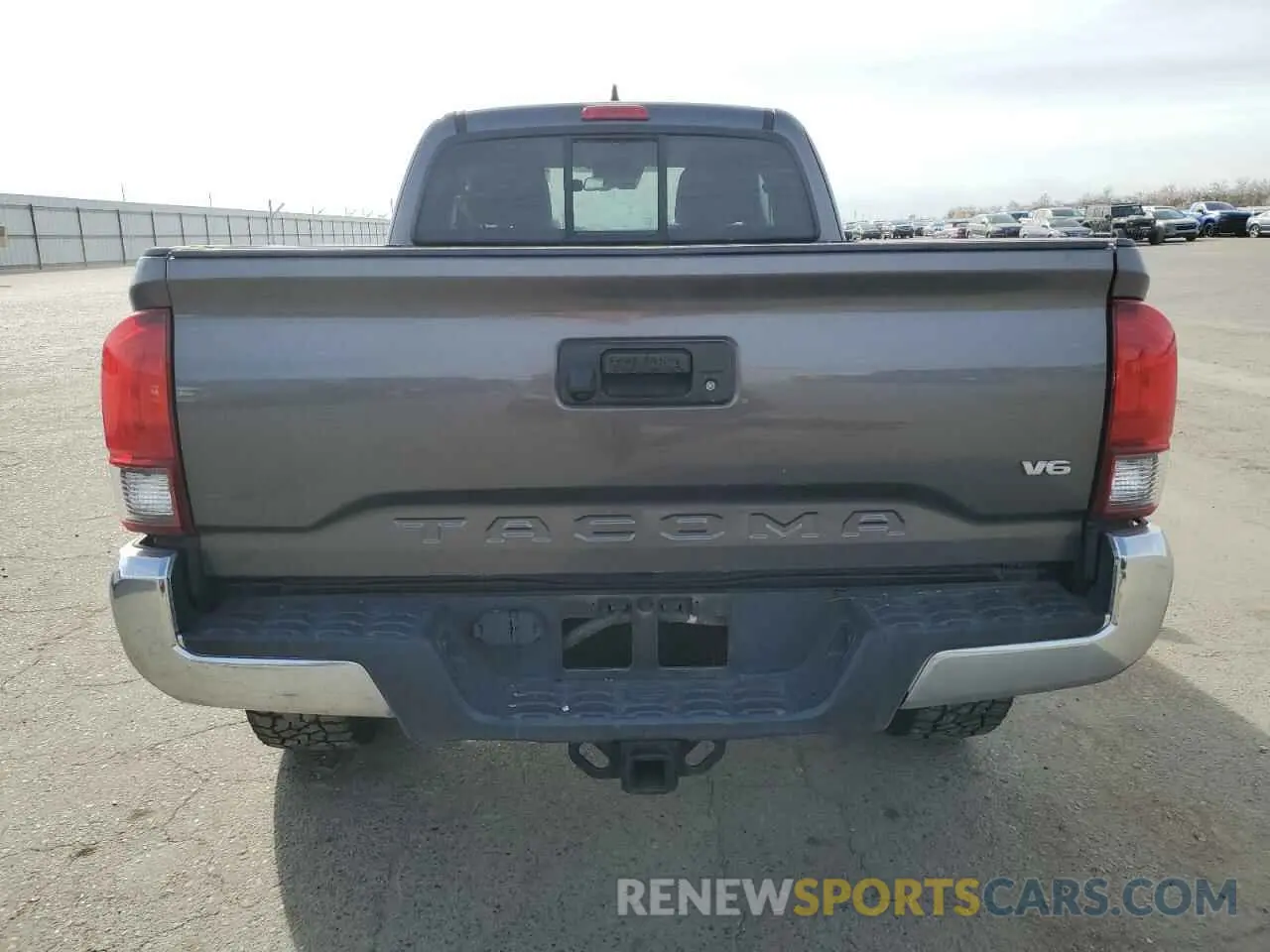 6 fotografías del automóvil dañado 5TFRZ5CN9KX084007 TOYOTA TACOMA 2019