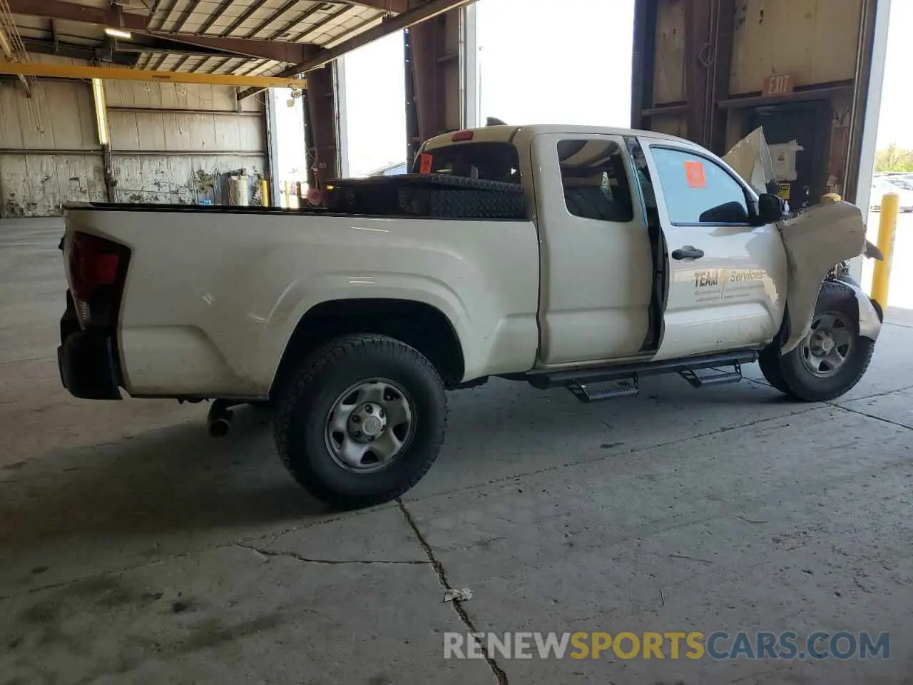 3 fotografías del automóvil dañado 5TFSX5EN0KX063759 TOYOTA TACOMA 2019