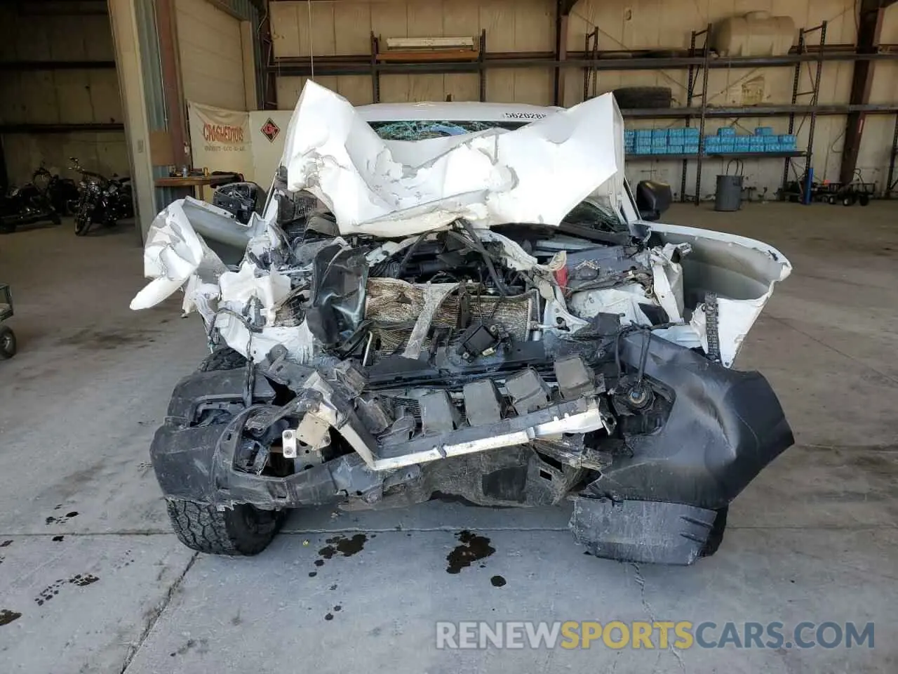 5 fotografías del automóvil dañado 5TFSX5EN0KX063759 TOYOTA TACOMA 2019