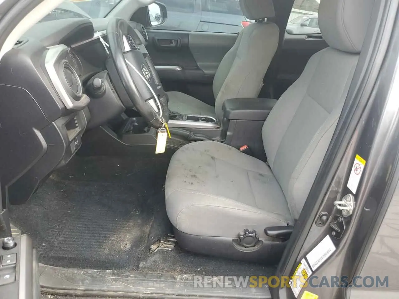 7 fotografías del automóvil dañado 5TFSX5EN0KX069786 TOYOTA TACOMA 2019