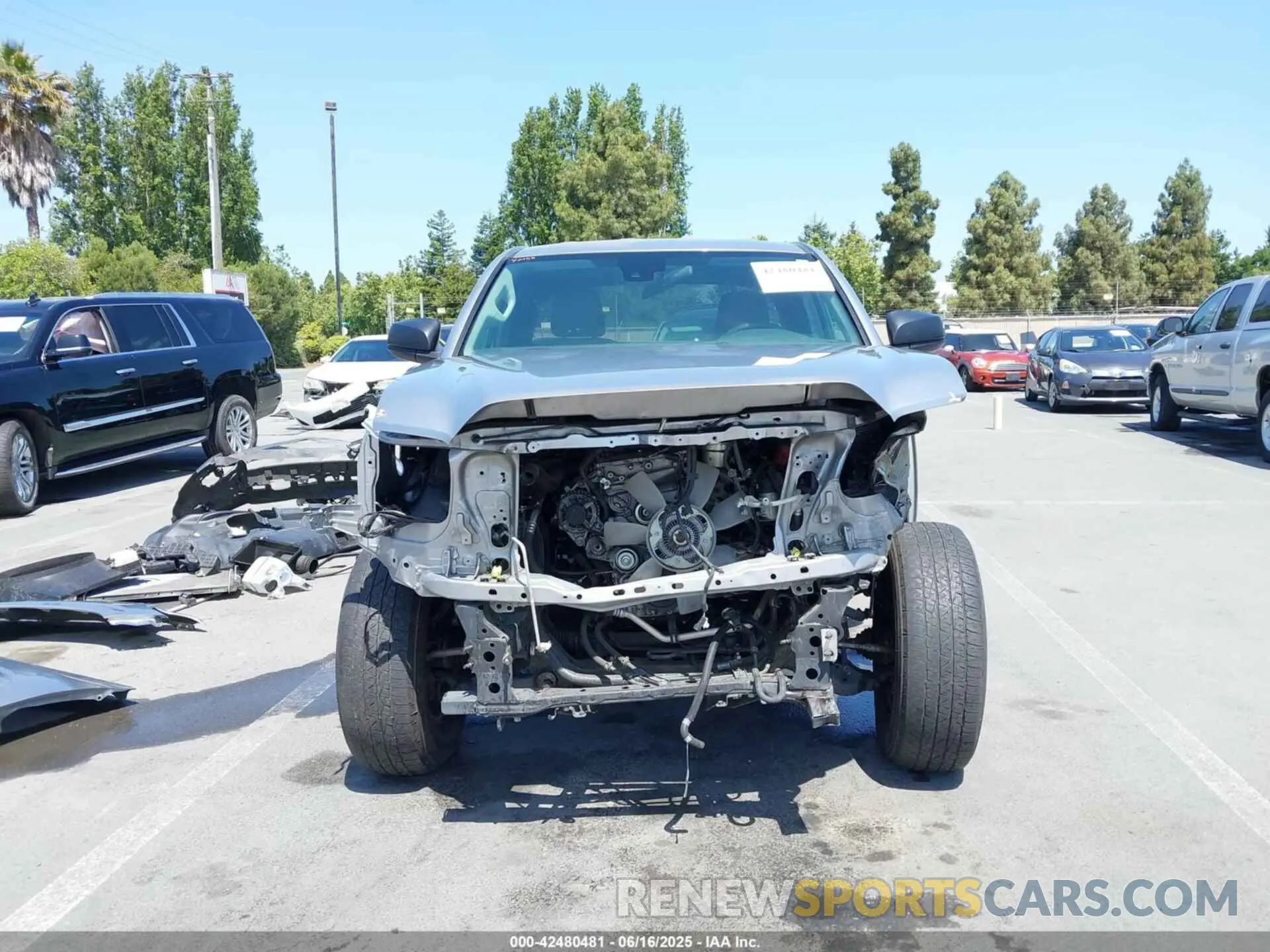 13 fotografías del automóvil dañado 5TFSX5EN2KX067912 TOYOTA TACOMA 2019