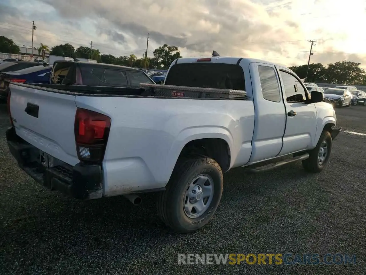 3 fotografías del automóvil dañado 5TFSX5EN5KX070111 TOYOTA TACOMA 2019